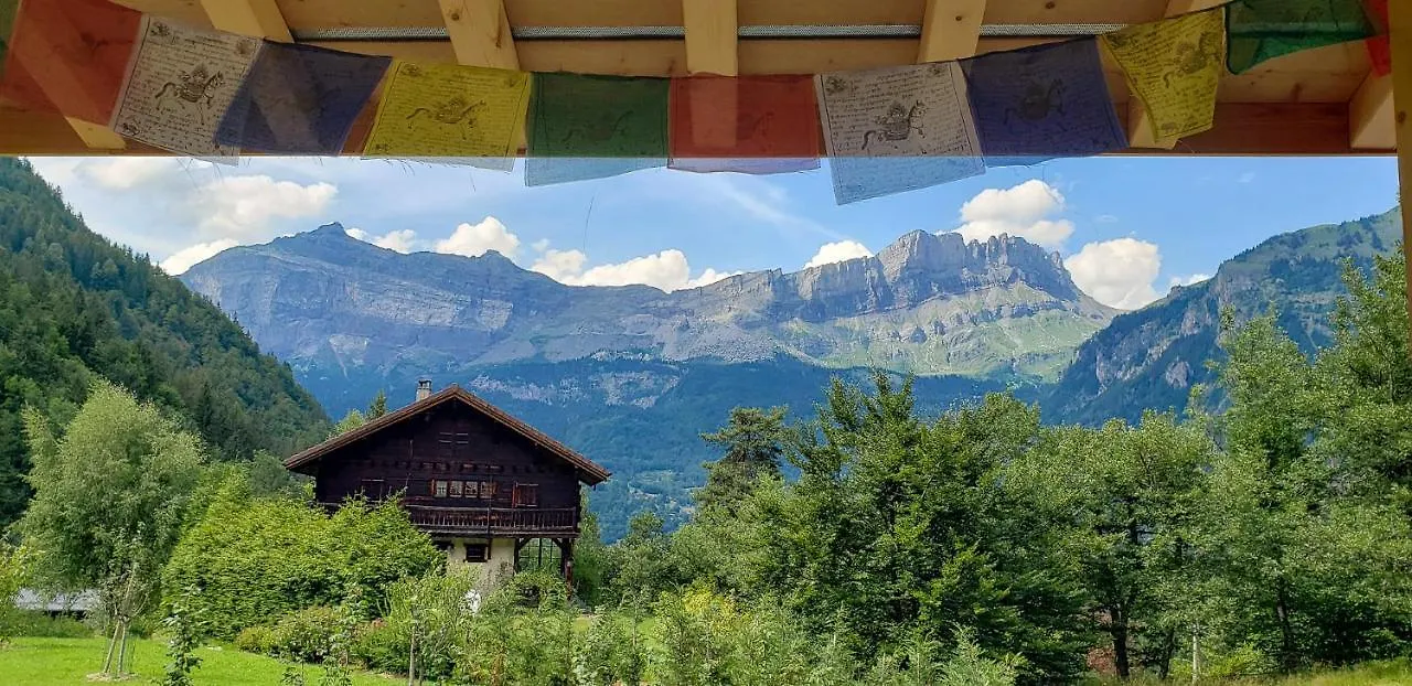 אוש Chalet L'Oratoire & Mazot - Renovated Historic Chalet - Huge Garden & Separate Cabin For 2 0*,