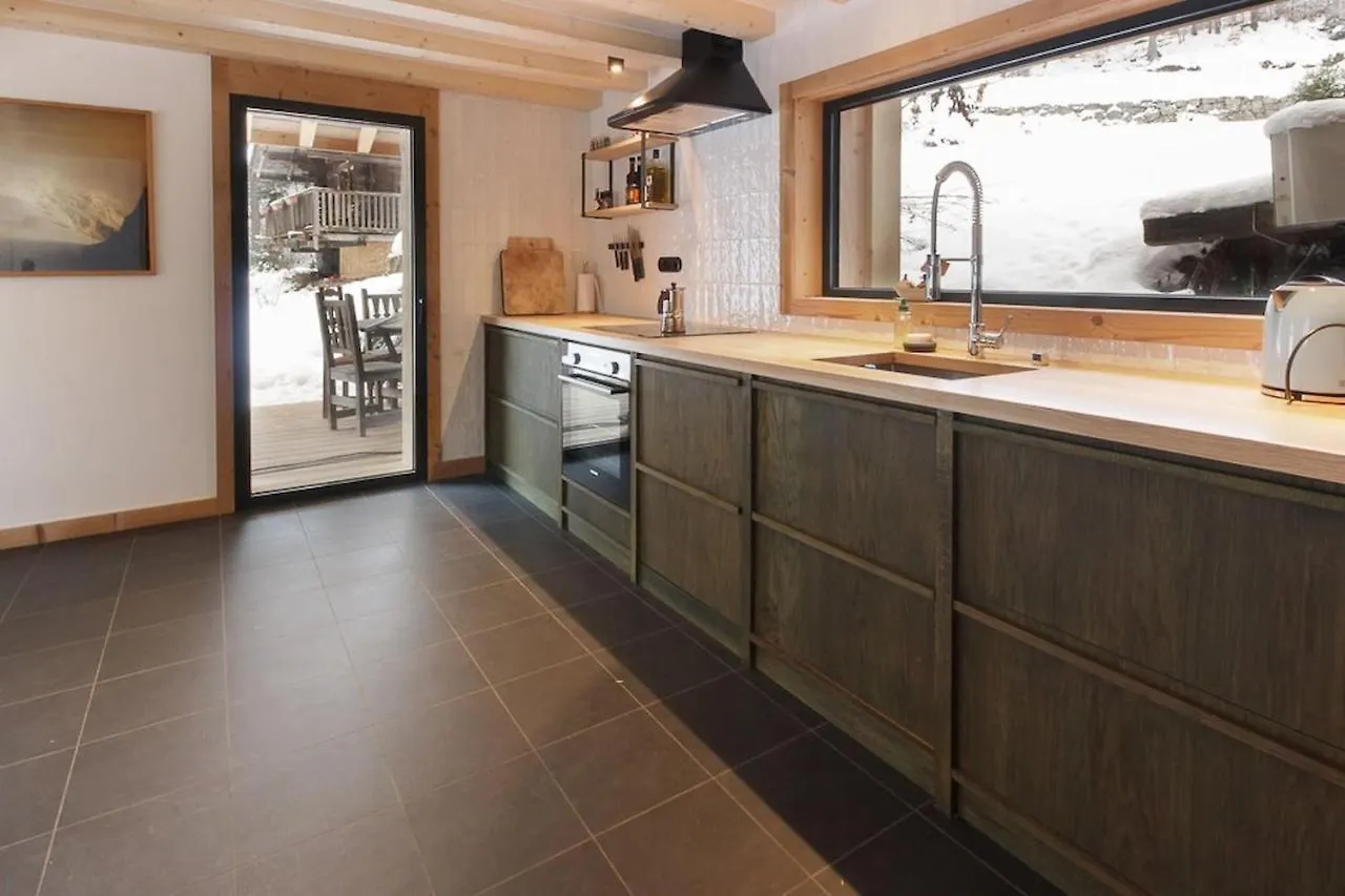 אוש Chalet L'Oratoire & Mazot - Renovated Historic Chalet - Huge Garden & Separate Cabin For 2