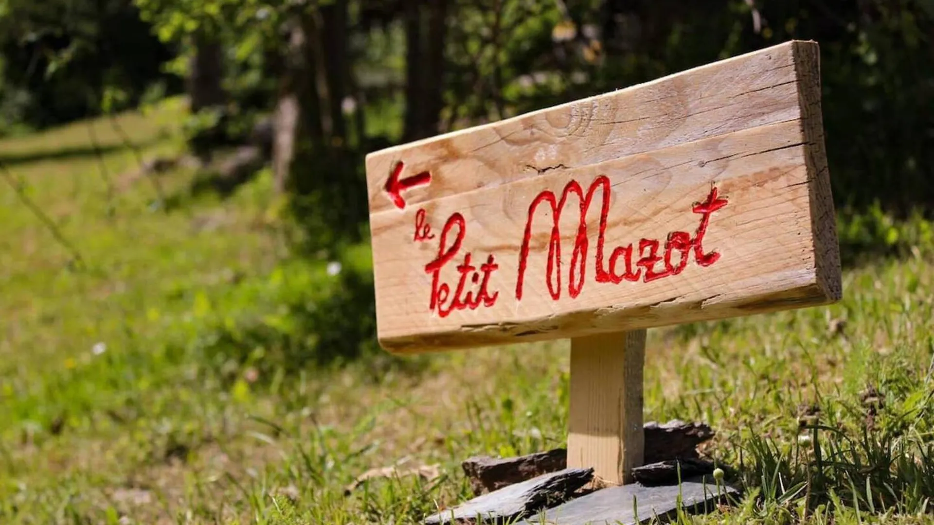 אוש Chalet L'Oratoire & Mazot - Renovated Historic Chalet - Huge Garden & Separate Cabin For 2