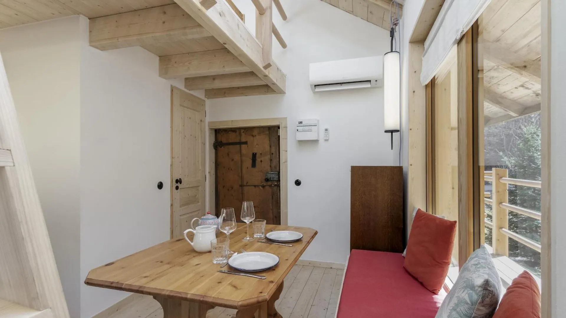 אוש Chalet L'Oratoire & Mazot - Renovated Historic Chalet - Huge Garden & Separate Cabin For 2