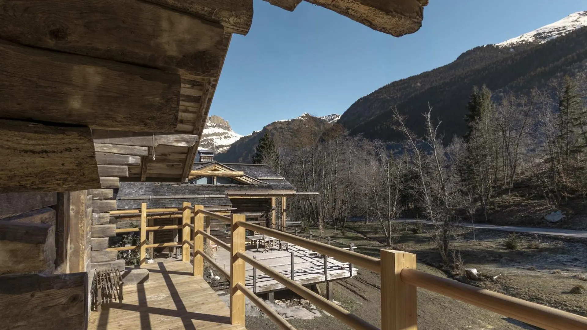 אוש Chalet L'Oratoire & Mazot - Renovated Historic Chalet - Huge Garden & Separate Cabin For 2 0*,